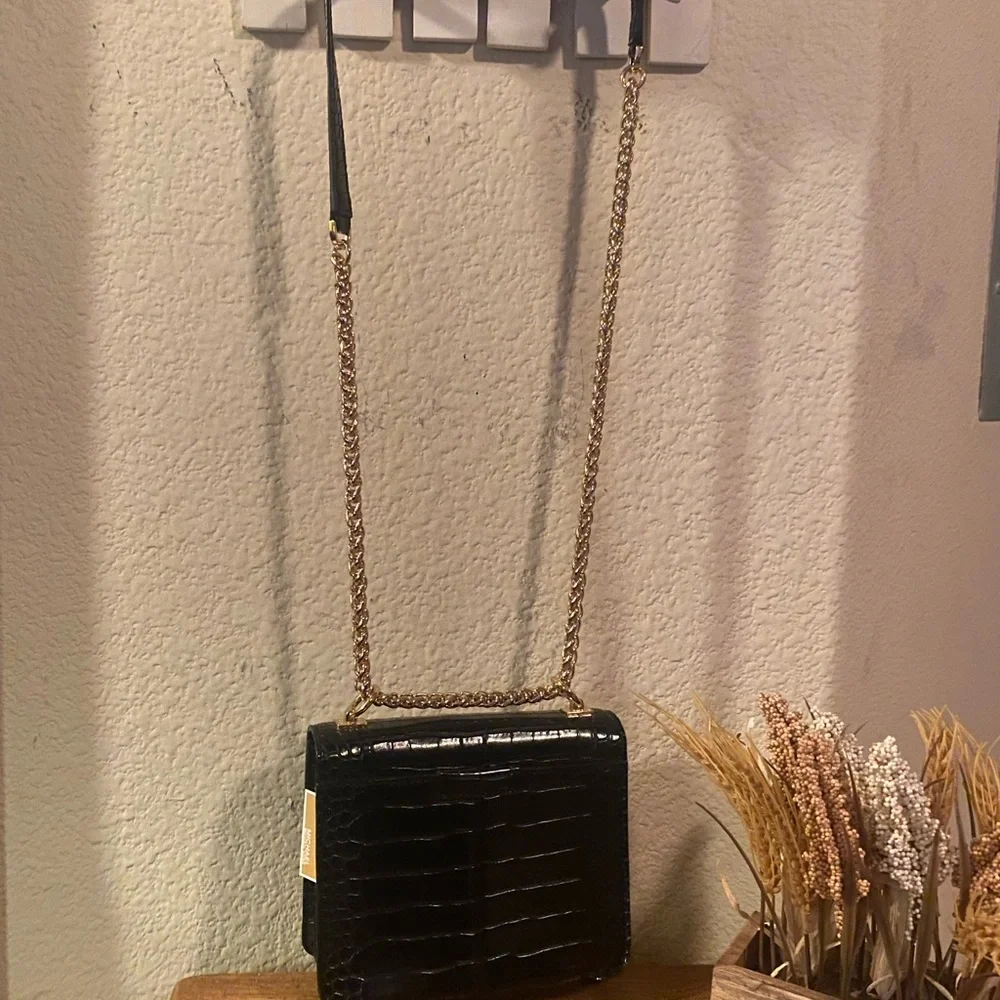 Sold MICHAEL KORS SONIA SMALL SHOULDER CROSSBODY BAG BLACK LEATHER GOLD NEW - Picture 7 of 16